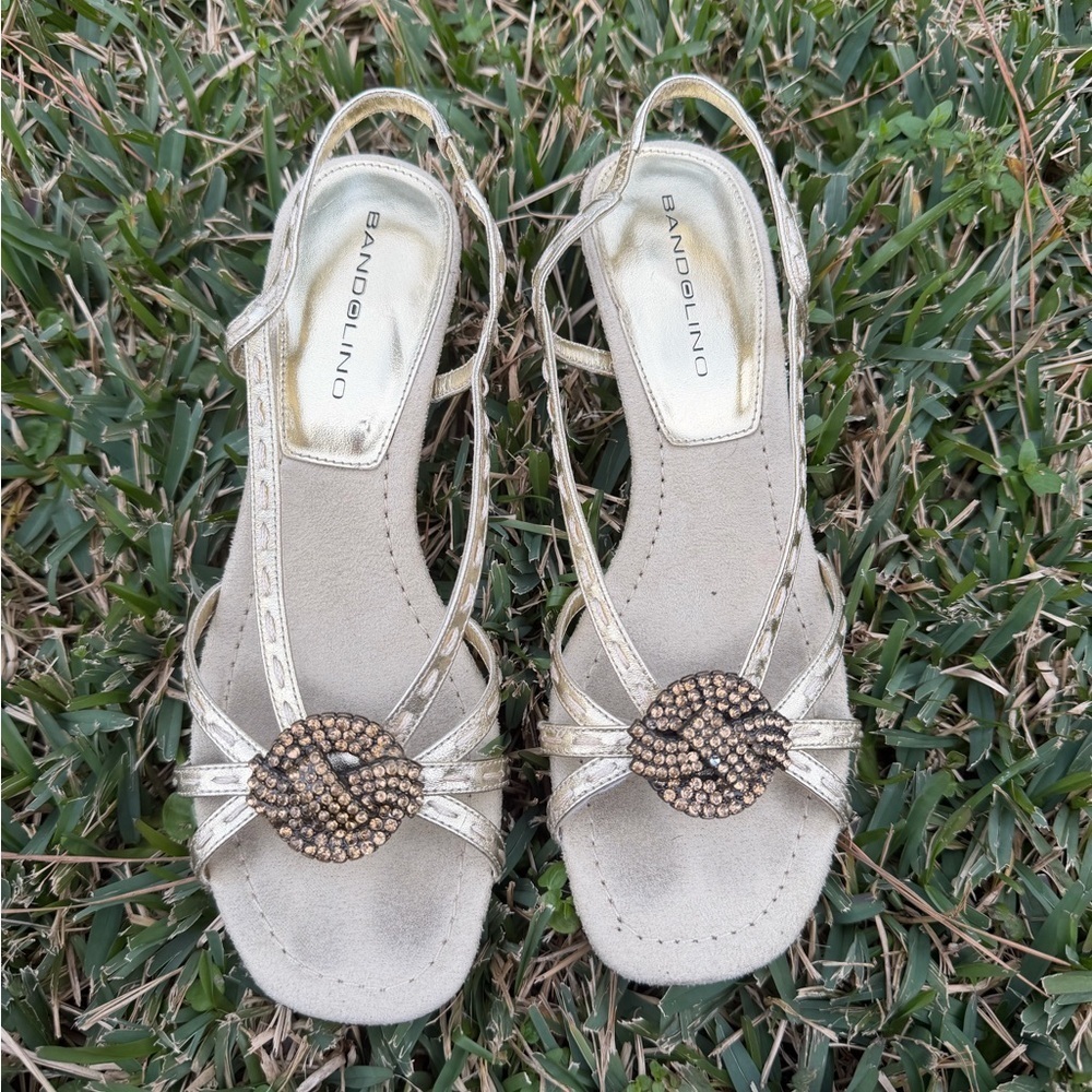 Vintage Y2K Bandolino Gold Slingback Heels Rhinestone Detail Sz 7